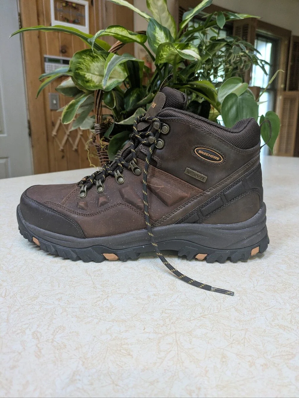 Skechers Relment Traven Waterproof Leather Hiking Boots Brown Men's Size 11.5